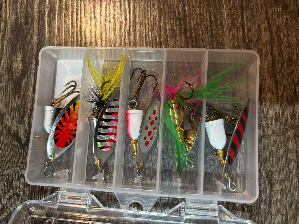 Lures spinner set with box