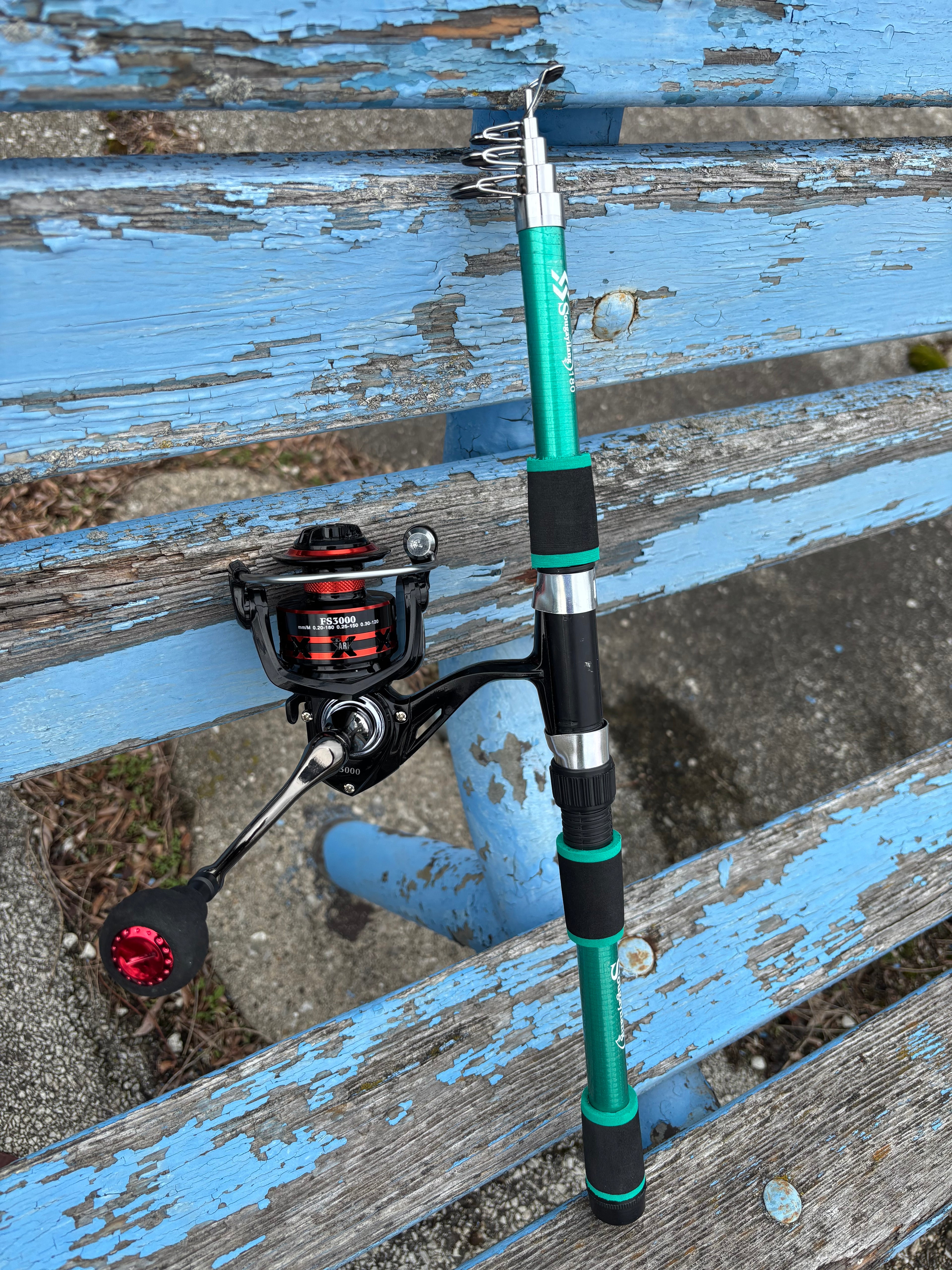 Green fishing pole telescoping easy storage