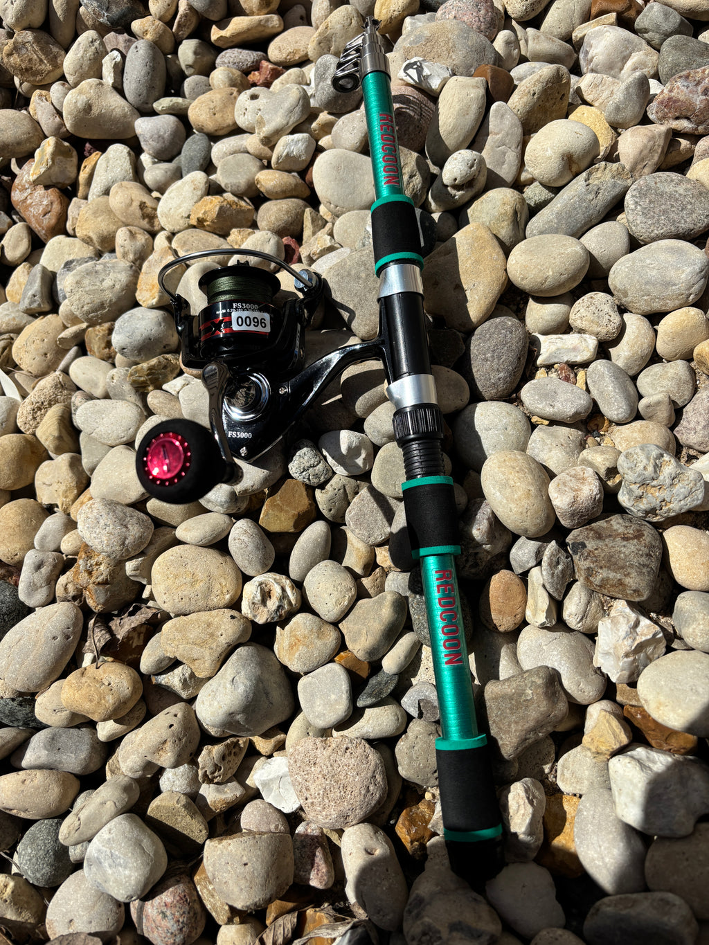 RedCoon fishing pole telescoping green